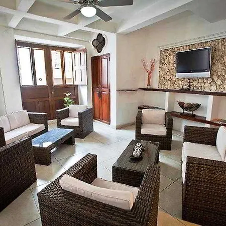 Casa Puntales Hotel